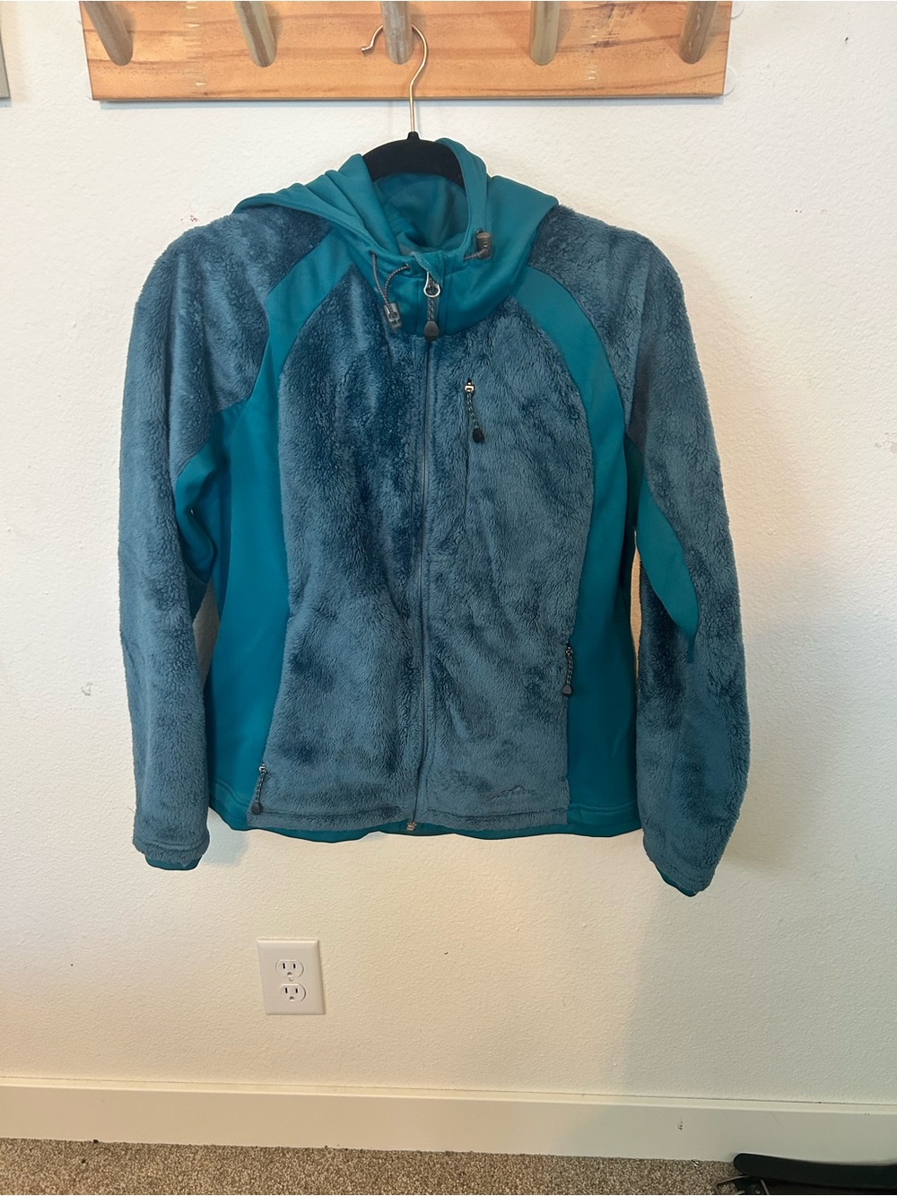 Eddie Bauer Women’s Large Plush Fleece Hooded Jacket Teal Full Zip Cozy Outdoor